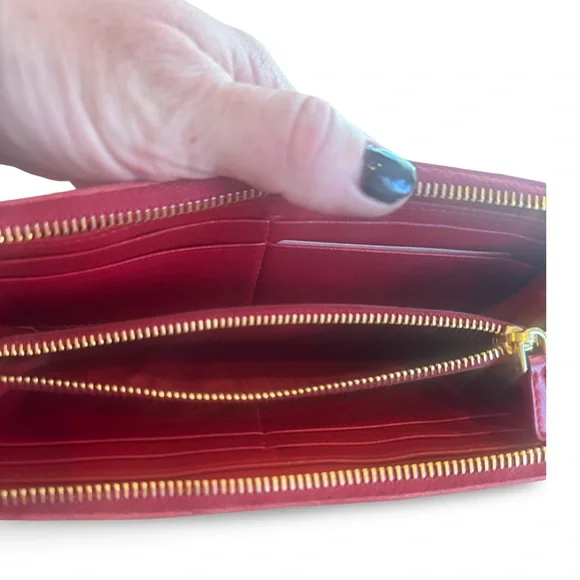 Miu Miu Red and Pink Rose Limited Edition 3/4 Zip Long Wallet - Picture 5 of 15